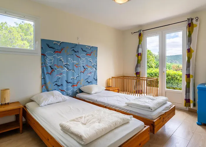 Amazing In Sur Vernazobre Prades-sur-Vernazobre